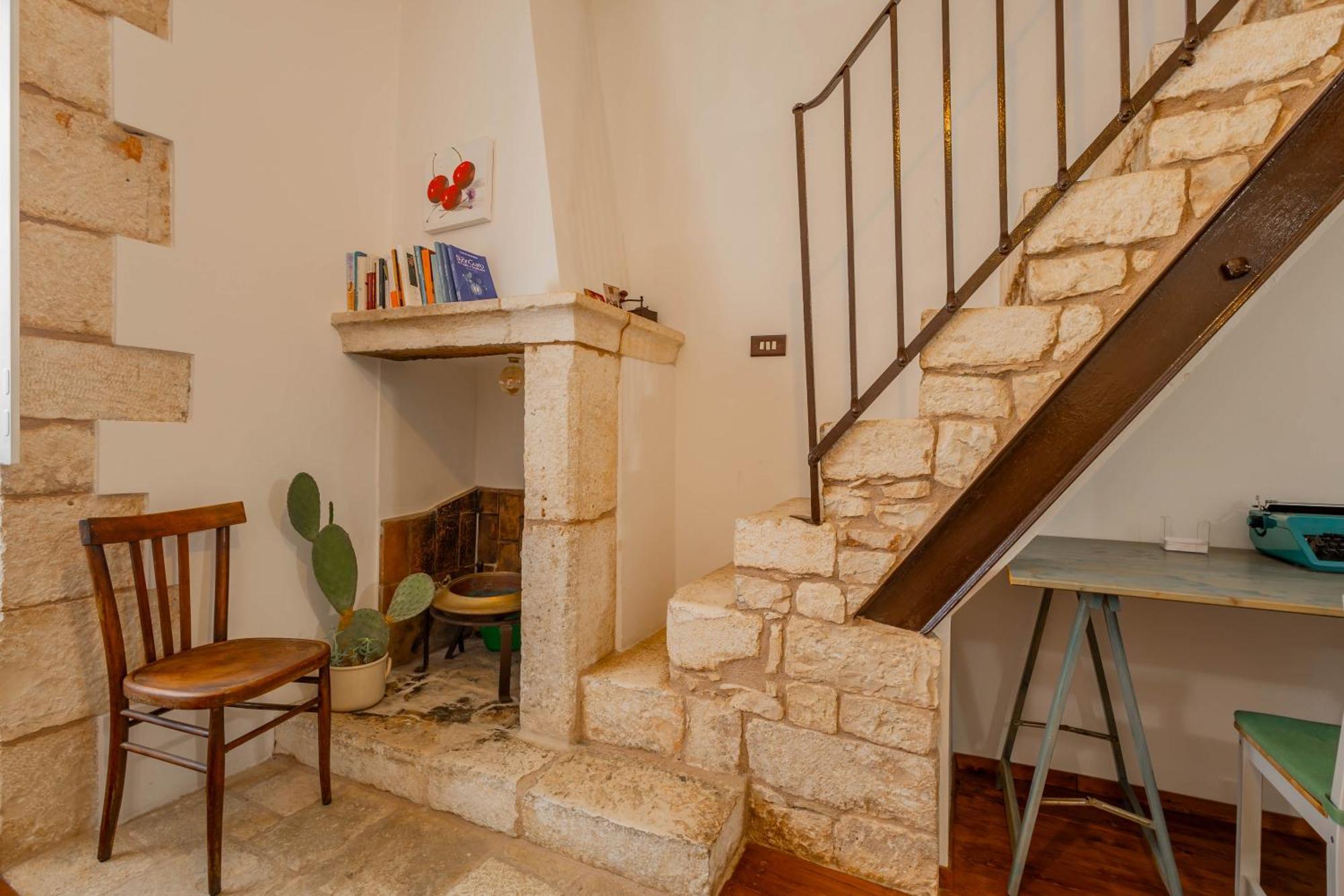 Antiche Mura Apartments "Nel Cuore Della Puglia"Bivani, Cucina, Terrazzo Turi Luaran gambar