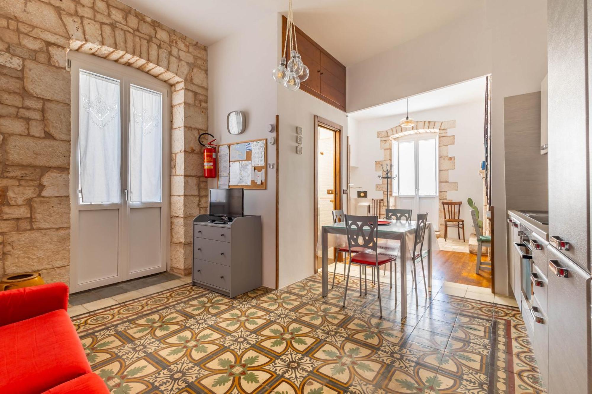 Antiche Mura Apartments "Nel Cuore Della Puglia"Bivani, Cucina, Terrazzo Turi Luaran gambar