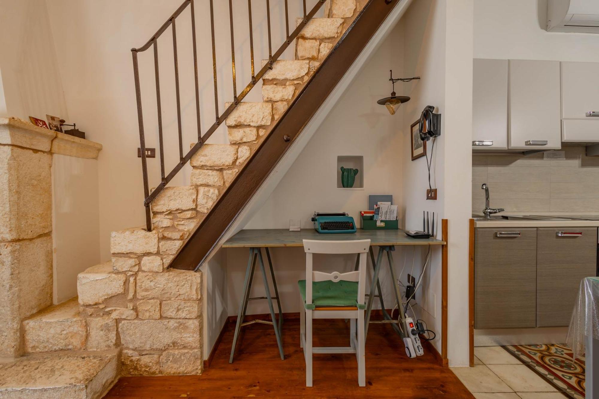 Antiche Mura Apartments "Nel Cuore Della Puglia"Bivani, Cucina, Terrazzo Turi Luaran gambar